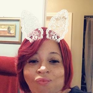 Meet your Posher, Desiree